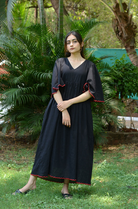 Black Scallop Dress - Cult91