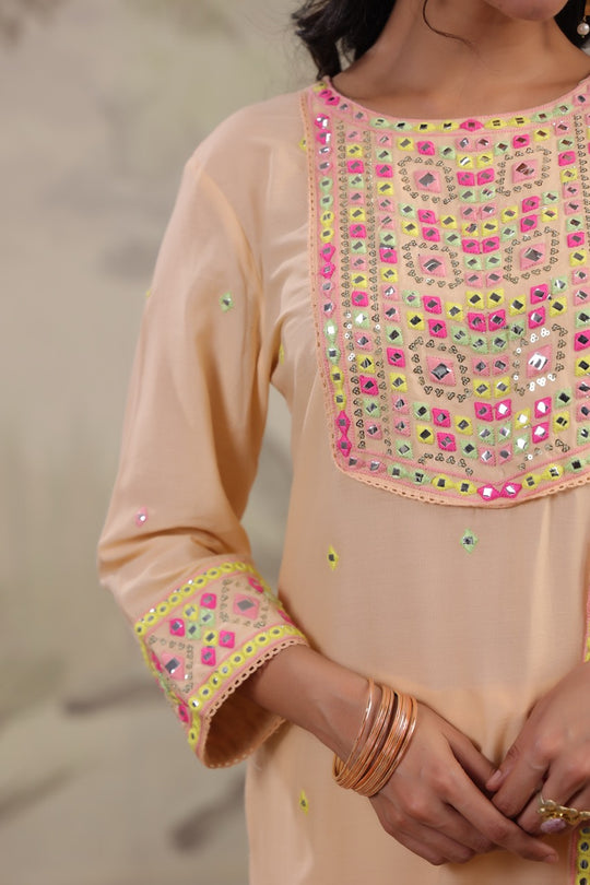 Peach Round Neck Floral Embroidered Regular Mirror Work Straight Kurta Set