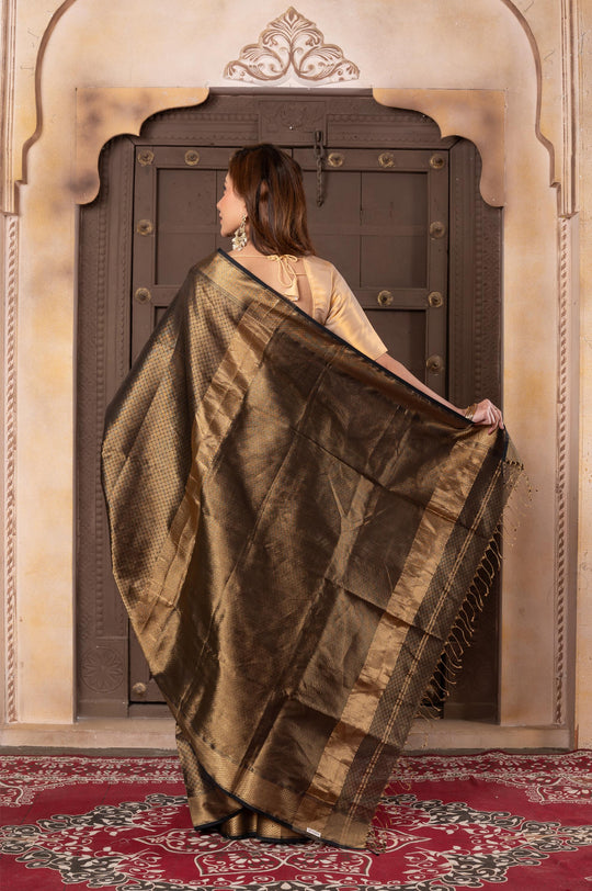 Women silk handloom saree black