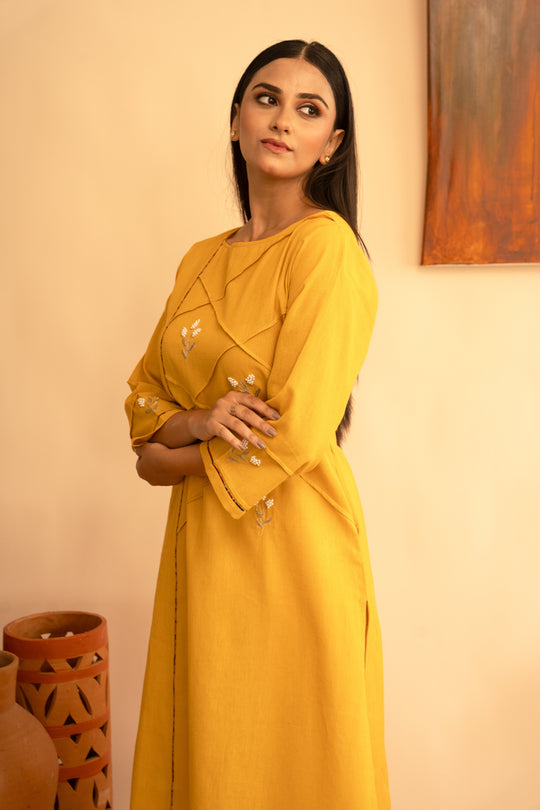 Women’s Round Neck Regular Fit Kurta