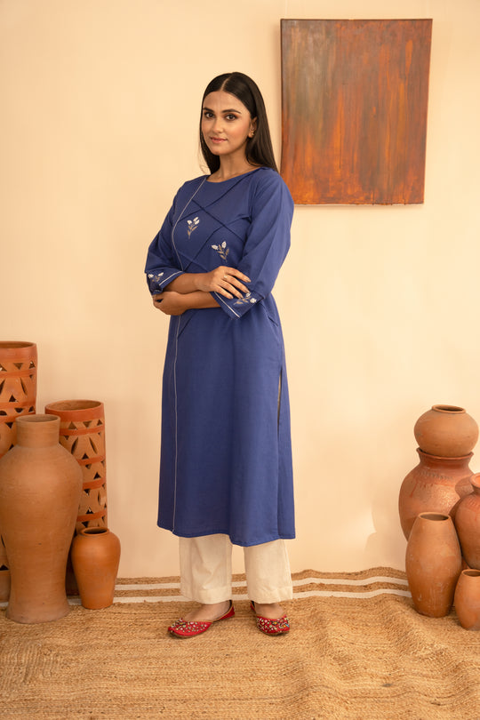 Women’s Chanderi Round Neck Mukaish Regular Fit Kurta - Arya collection