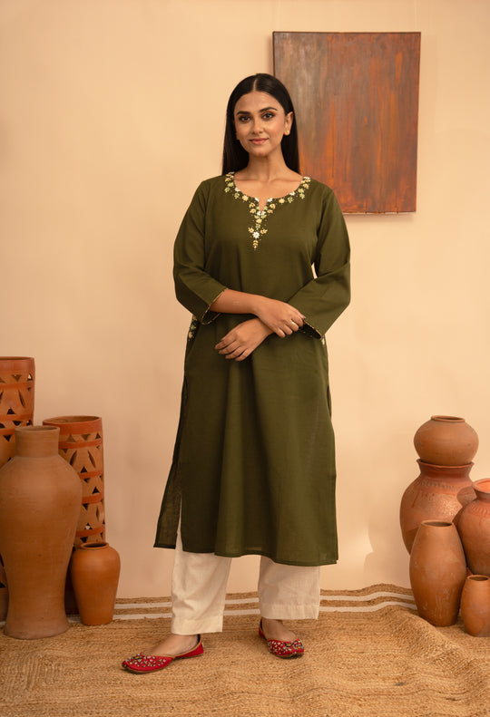 Women’s Cotton Flex Round Neck Kashmiri Hand-Embroidered Regular Fit Kurta - Arya collection