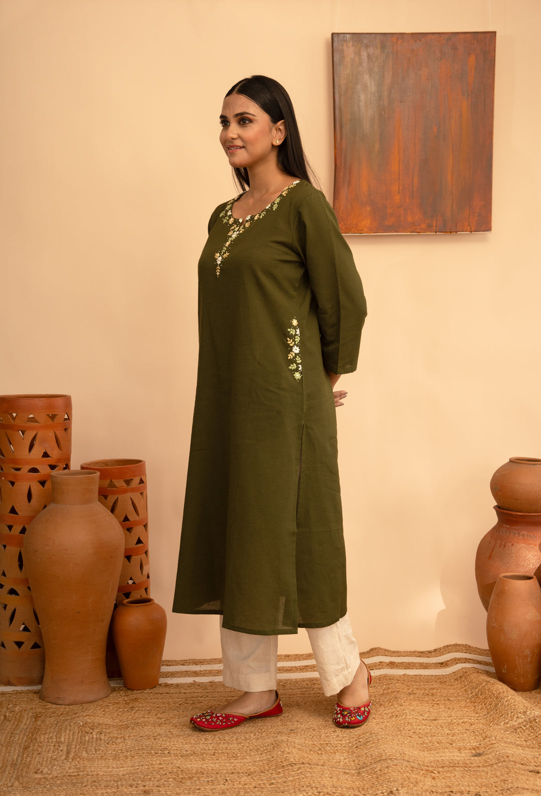 Women’s Cotton Flex Round Neck Kashmiri Hand-Embroidered Regular Fit Kurta - Arya collection