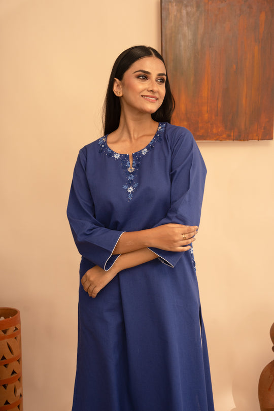 Women’s Cotton Flex Round Neck Kashmiri Hand-Embroidered Regular Fit Kurta