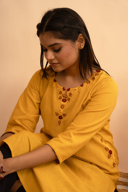 Women’s Cotton Flex Round Neck Kashmiri Hand-Embroidered Regular Fit Kurta