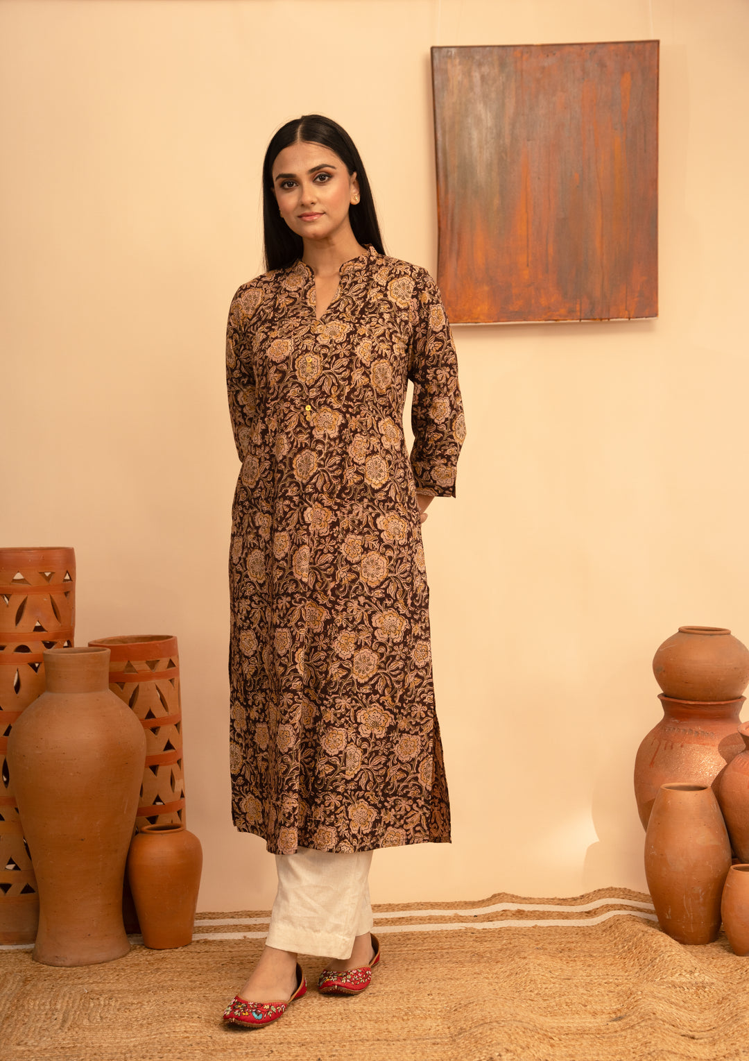 Women’s Cotton Round Neck Kalamkari Black Regular Fit Kurta – Arya collection