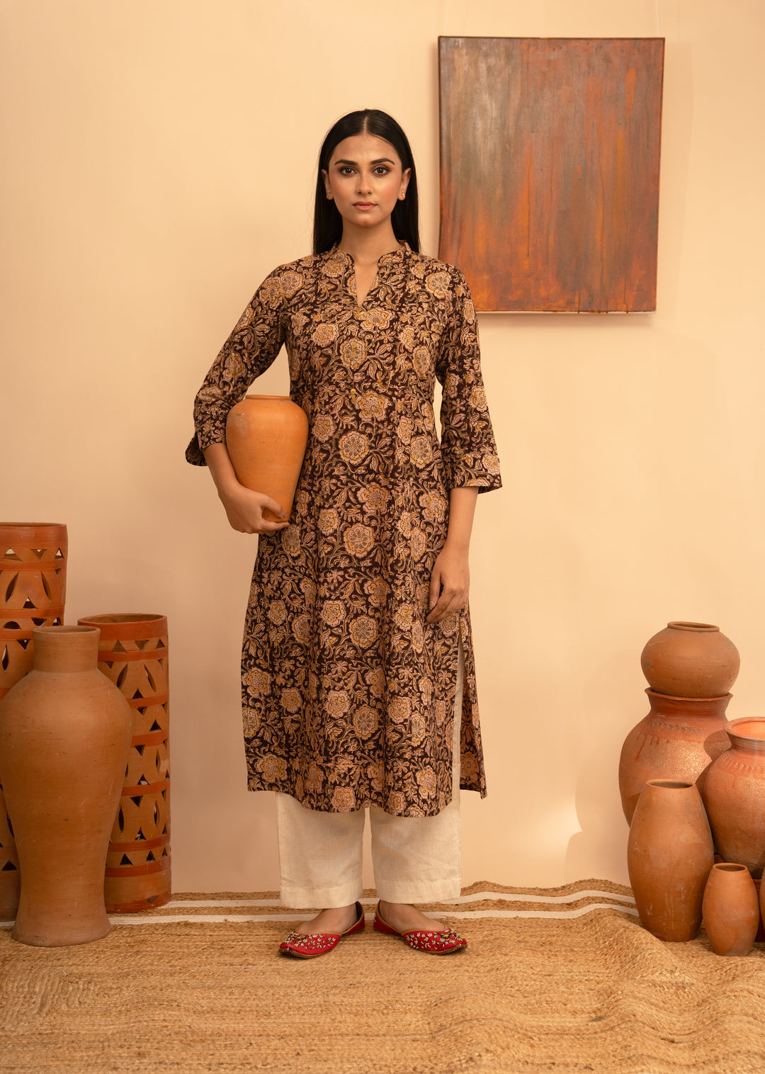 Women’s Cotton Round Neck Kalamkari Black Regular Fit Kurta – Arya collection