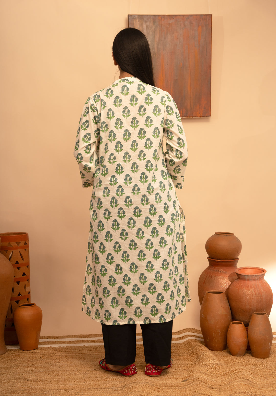 Women’s Cotton White Collar Neck Block-Printed Regular Fit Kurta - Arya collection