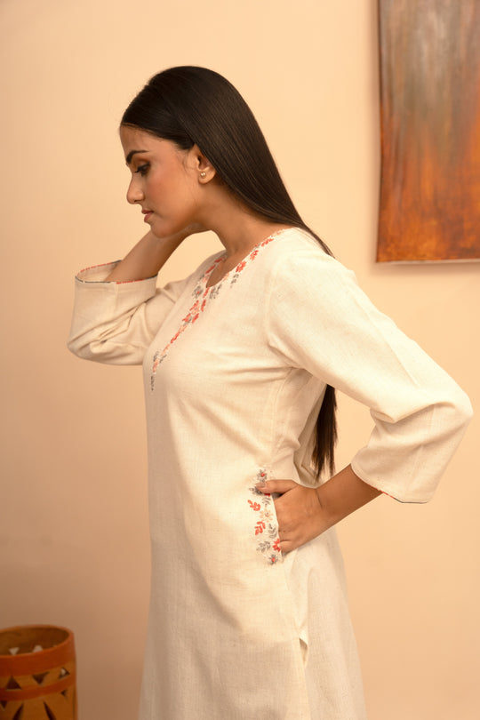 Women’s Cotton Flex Round Neck Kashmiri Hand-Embroidered Regular Fit Kurta