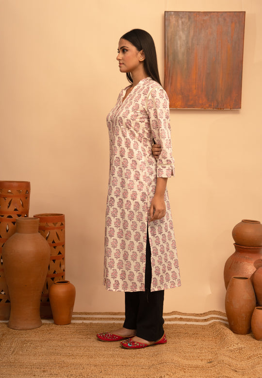 Women’s White Block-Printed Cotton Kurta with Crochet Lace Detailing - Arya collection