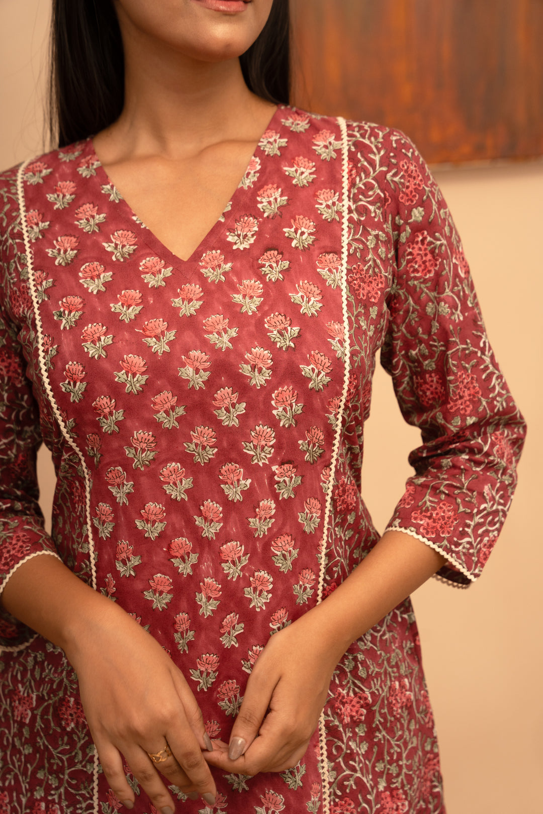 Women’s Cotton V-Neck Printed Mughal Garden Jaal Design Regular Fit Kurta - Arya collection