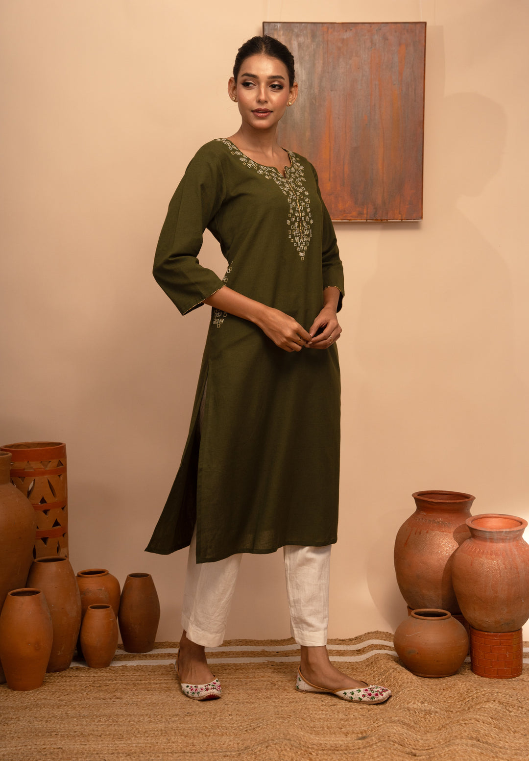 Women’s Cotton Flex Round Neck Hand-Embroidered Regular Fit Kurta