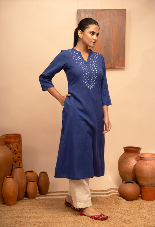 Women’s Cotton Flex Round Neck Hand-Embroidered Regular Fit Kurta