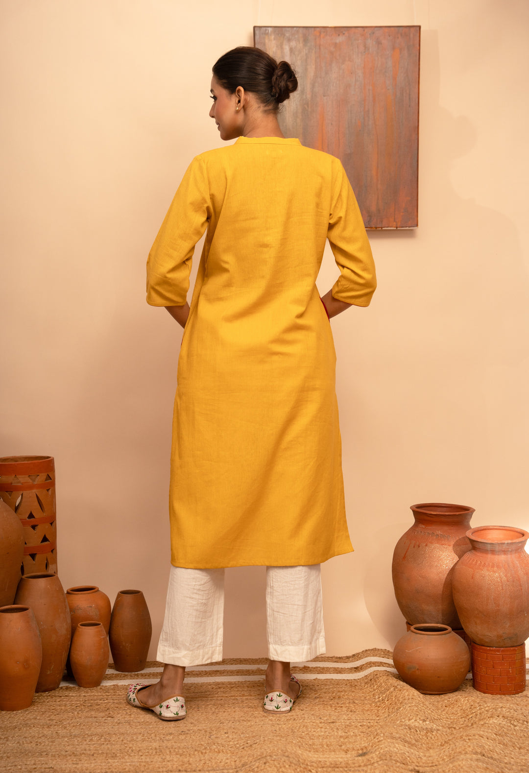 Women’s Cotton Flex Round Neck Hand-Embroidered Regular Fit Kurta