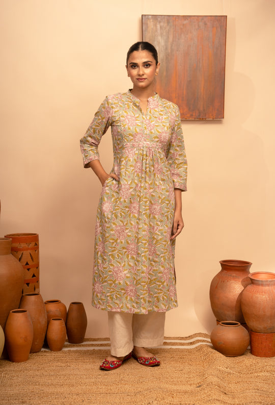 Women’s Cotton Round Neck Block-Printed Regular Fit Kurta - Arya collection