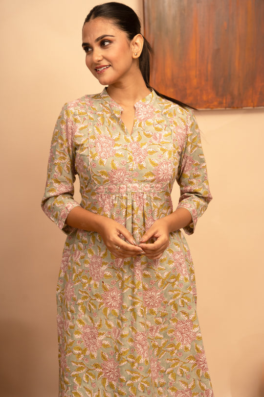 Women’s Cotton Round Neck Block-Printed Regular Fit Kurta - Arya collection