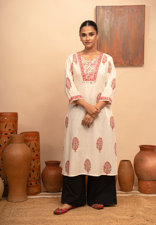 Women’s Cotton White Collar Neck Block-Printed Regular Fit Kurta - Arya collection