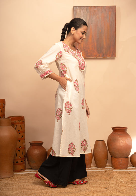 Women’s Cotton White Collar Neck Block-Printed Regular Fit Kurta - Arya collection