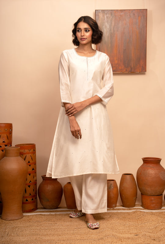 Women’s Chanderi Round Neck Hand-Embroidered Regular Fit Kurta Set – Ivory - Arya collection