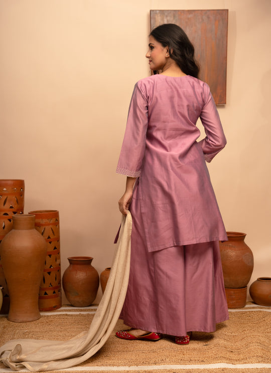 Women’s Purple Chanderi Hand-Embroidered Zardozi & Zari Work Suit Set- Arya collection