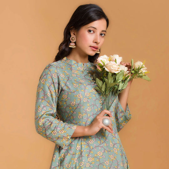 Green Floral Viscose Muslin Kurta with Straight Pants - Cult91