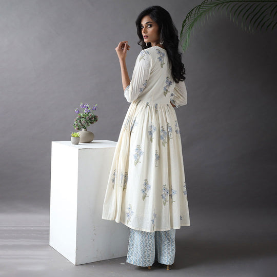 Off-White Floral Dobby Cotton Kurta with Striped Pants - Cult91