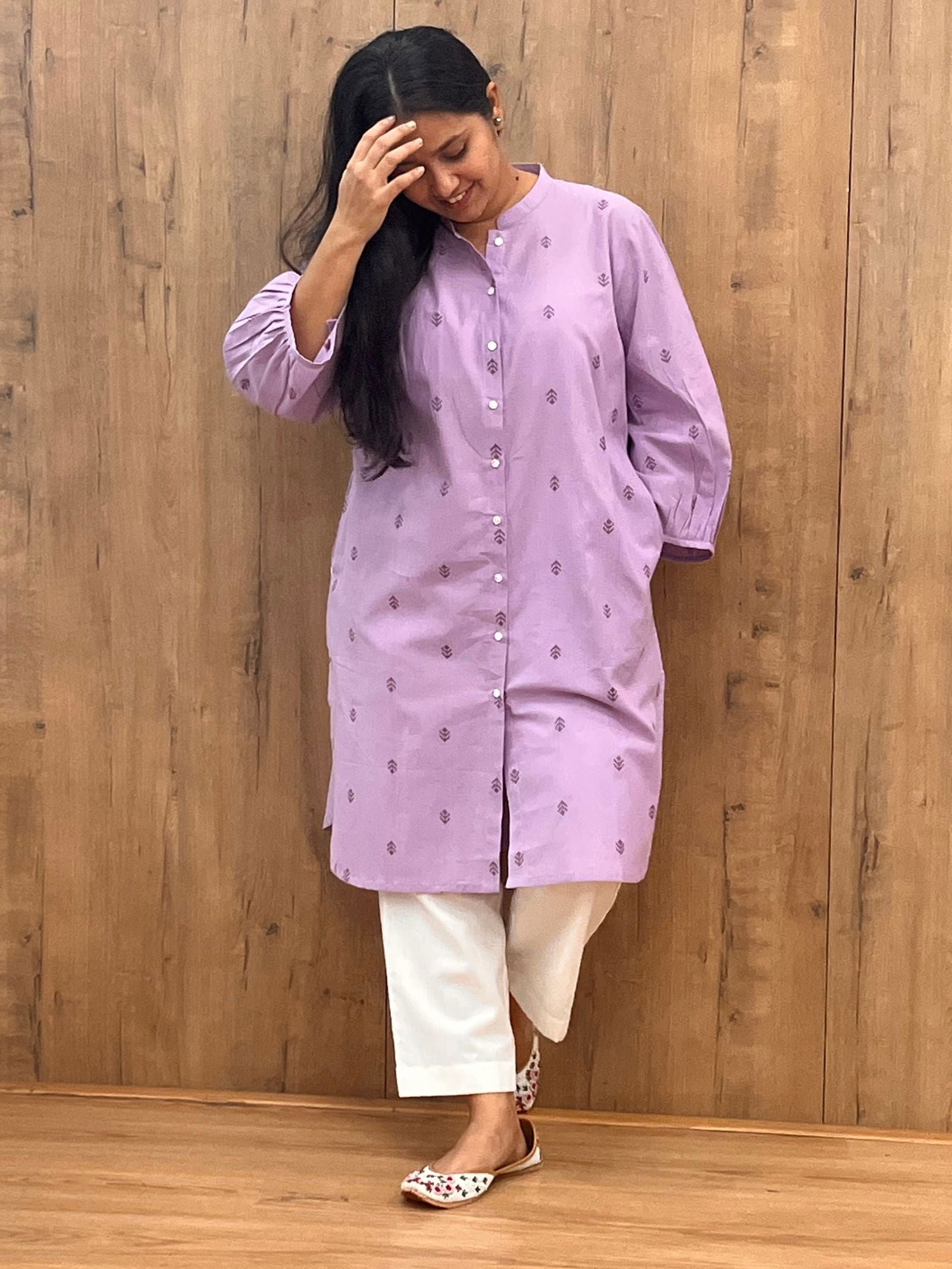 Purple handloom south cottonround hem front placket kutra with monochrome geometric booti  and pockets - Cult91