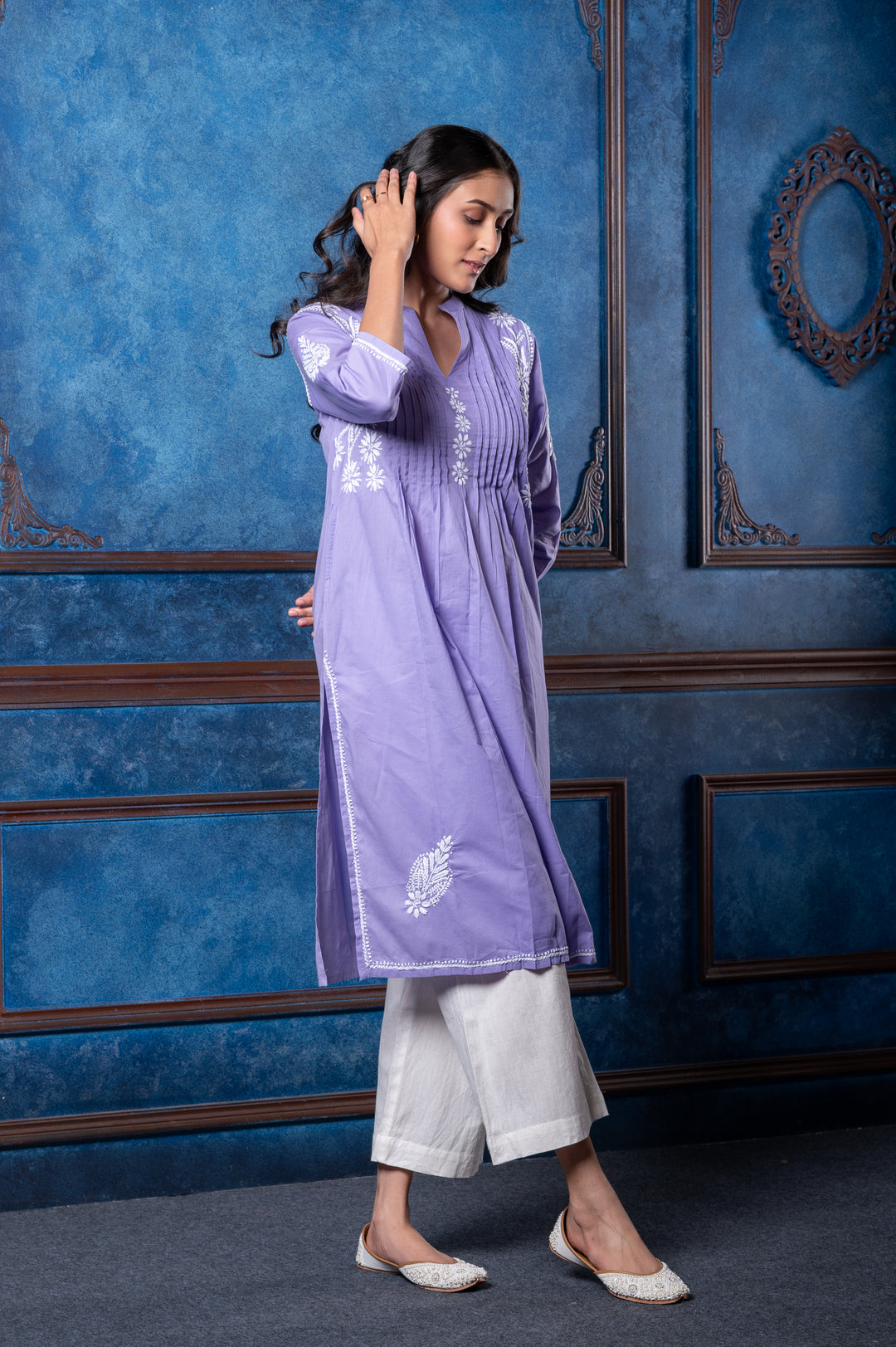 CHIKANKARI EMBROIDERED KURTI