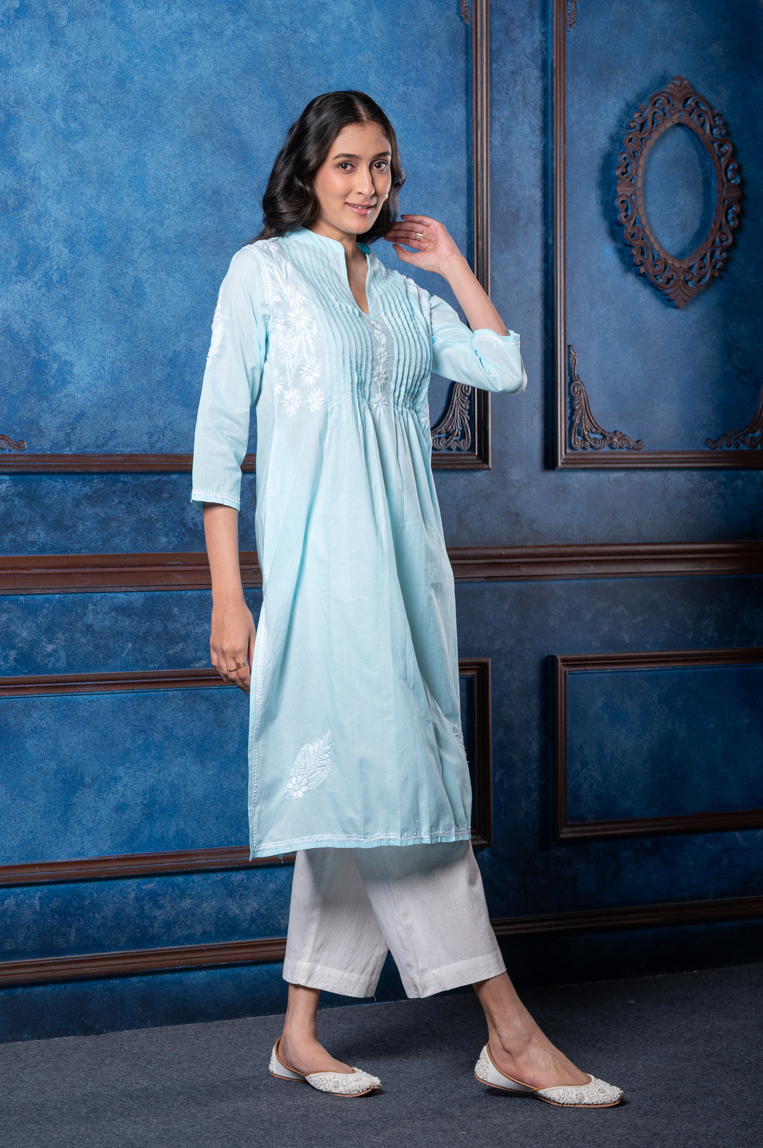 CHIKANKARI EMBROIDERED KURTI