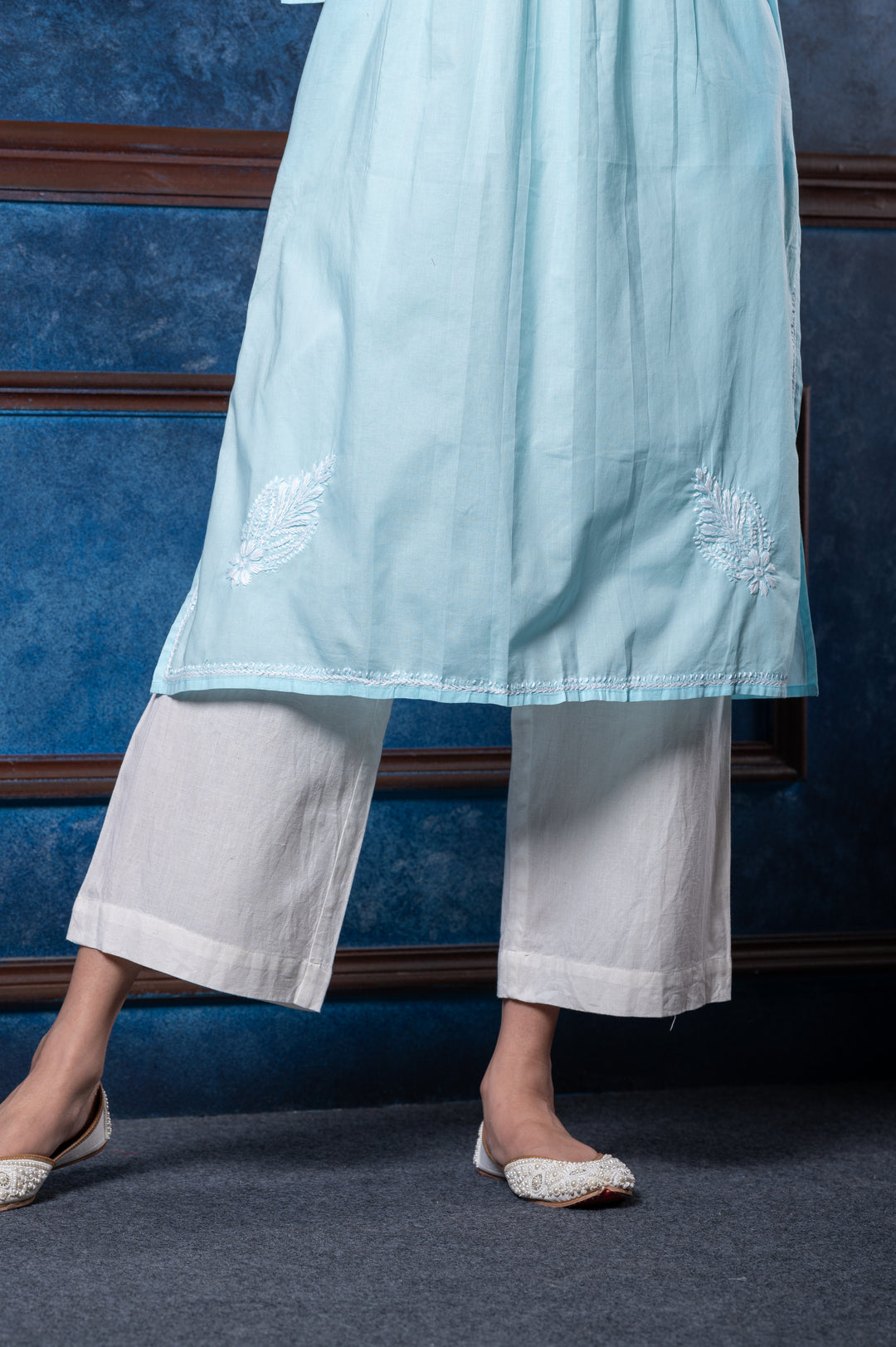 CHIKANKARI EMBROIDERED KURTI