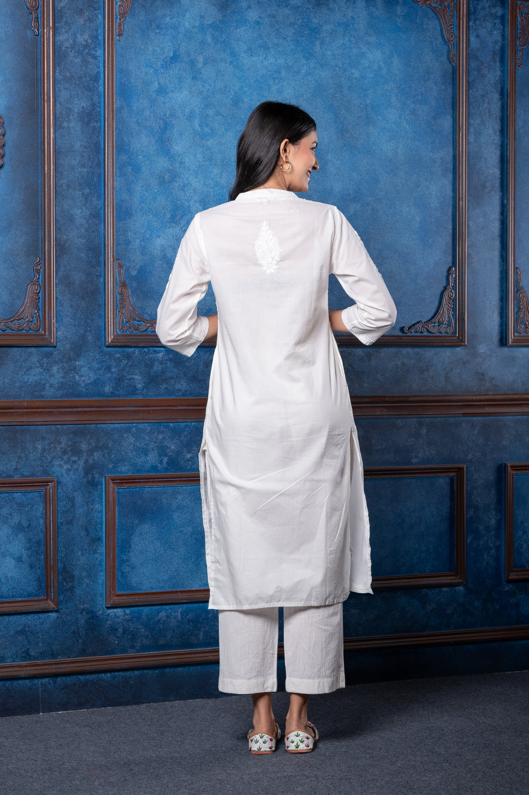 CHIKANKARI EMBROIDERED KURTI