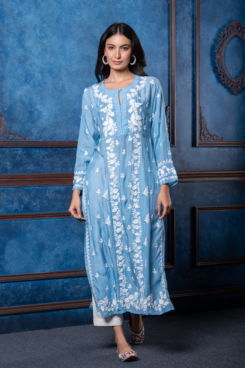 CHIKANKARI BLUE COTTON SILK KURTA