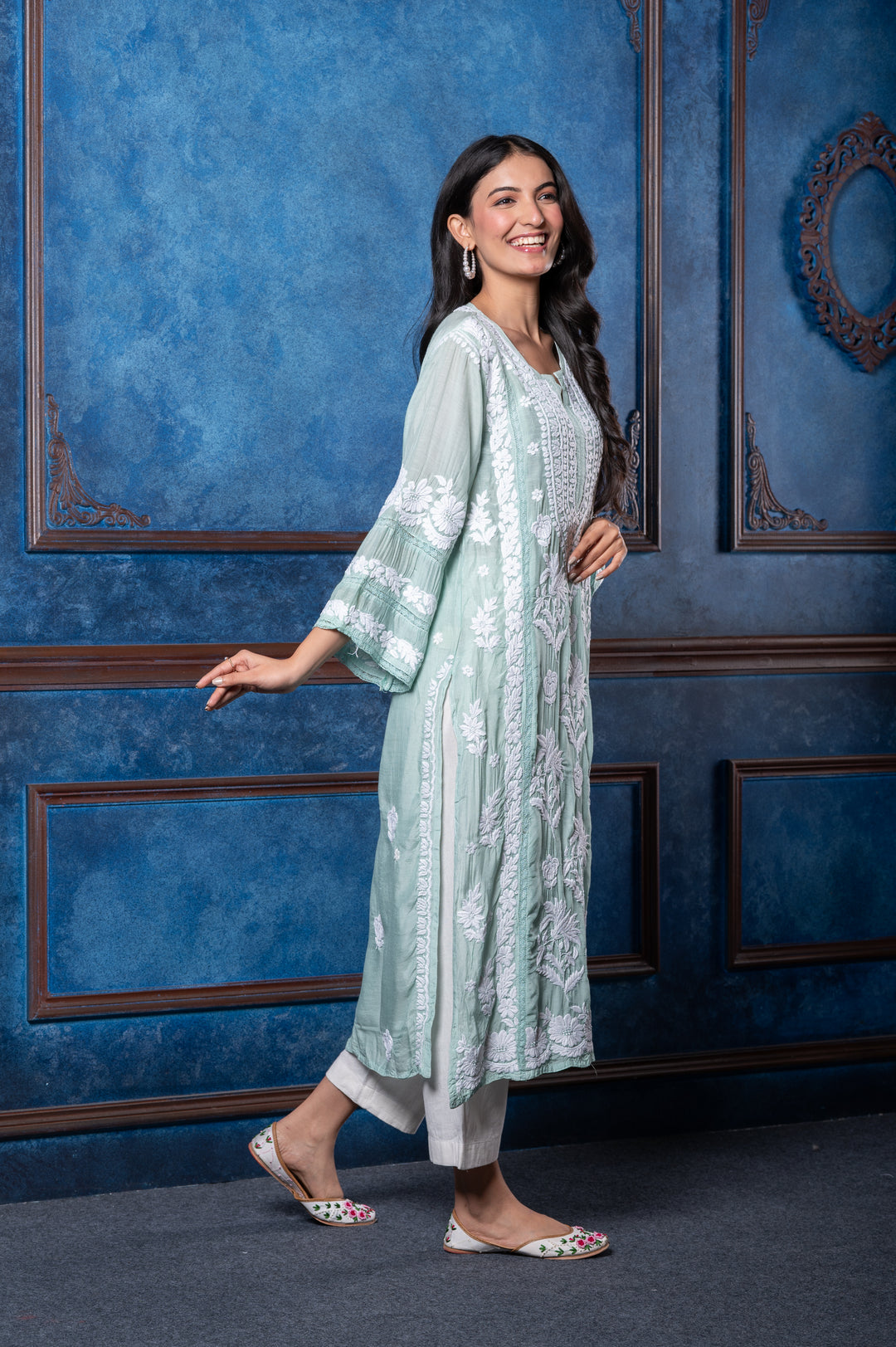 CHIKANKARI MINT GREEN COTTON SILK KURTA