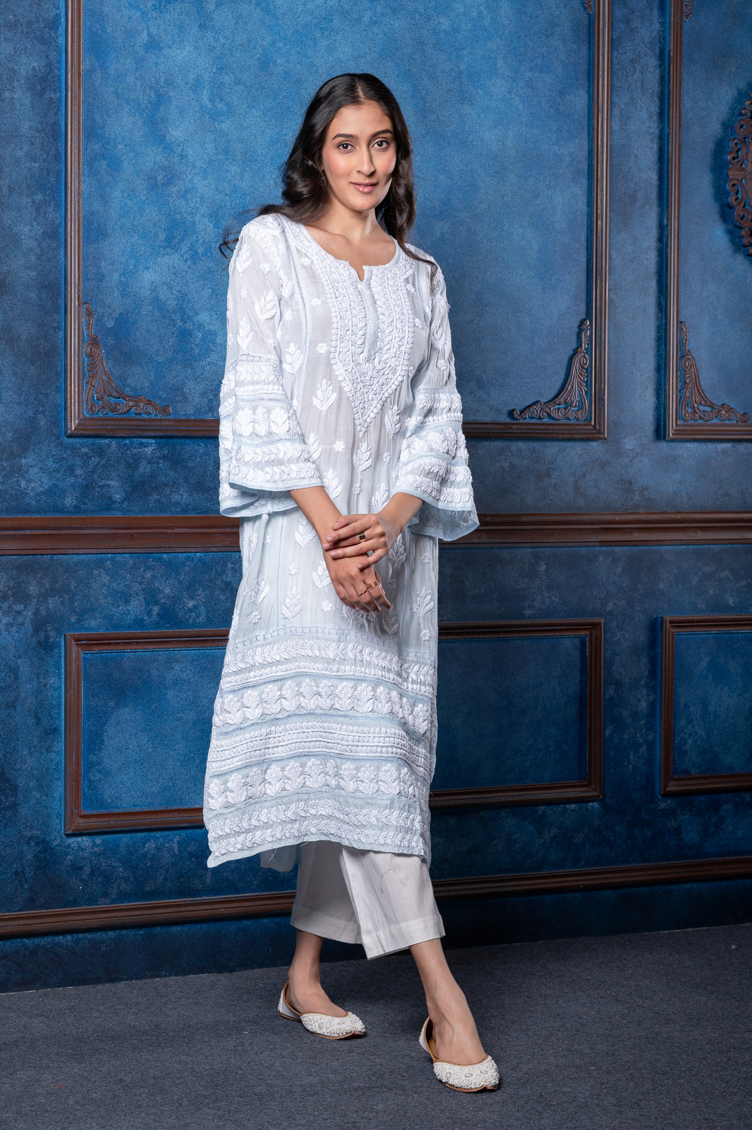 CHIKANKARI LIGHT BLUE COTTON SILK KURTA