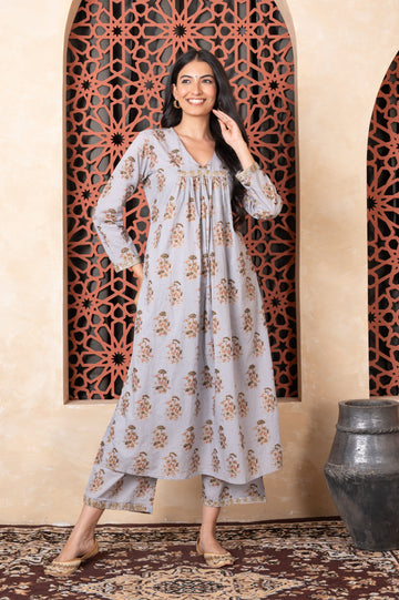 Embroidered Cut Dana Grey Kurta Pant Set