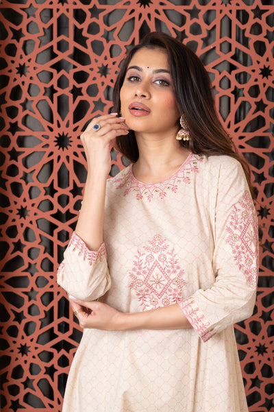Embroidered Pink Kurta Set