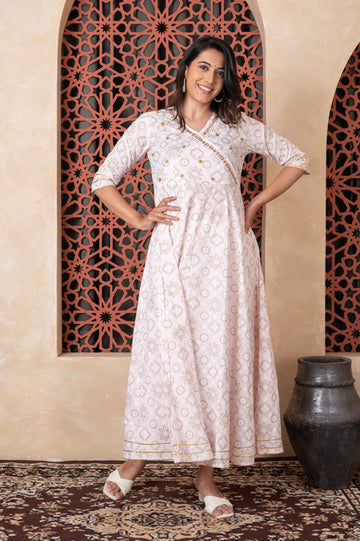 Floral Embroidered Kurta