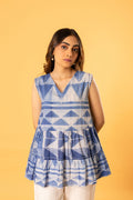 Sleveless tier top in blue - Cult91