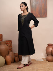 Black handloom cotton kashmiri hand thread embroidered kurta with pockets