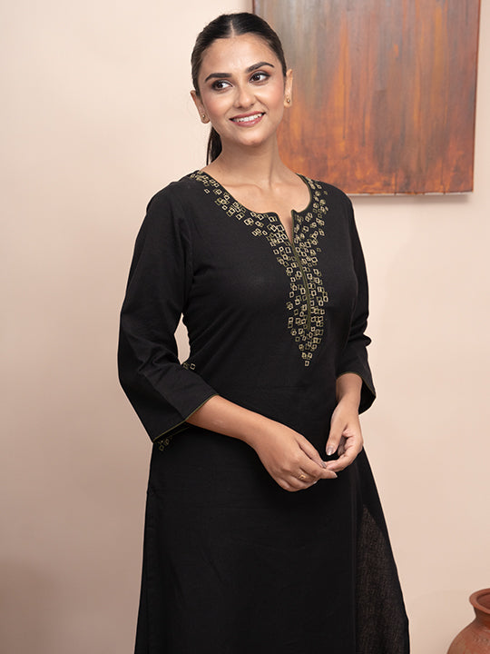 Black handloom cotton kashmiri hand thread embroidered kurta with pockets