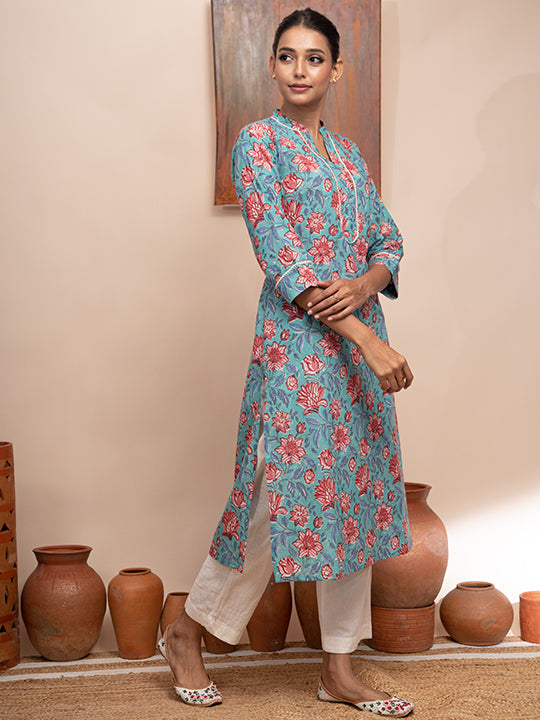 Blue Printed Flat Collar Kurta with Pockets