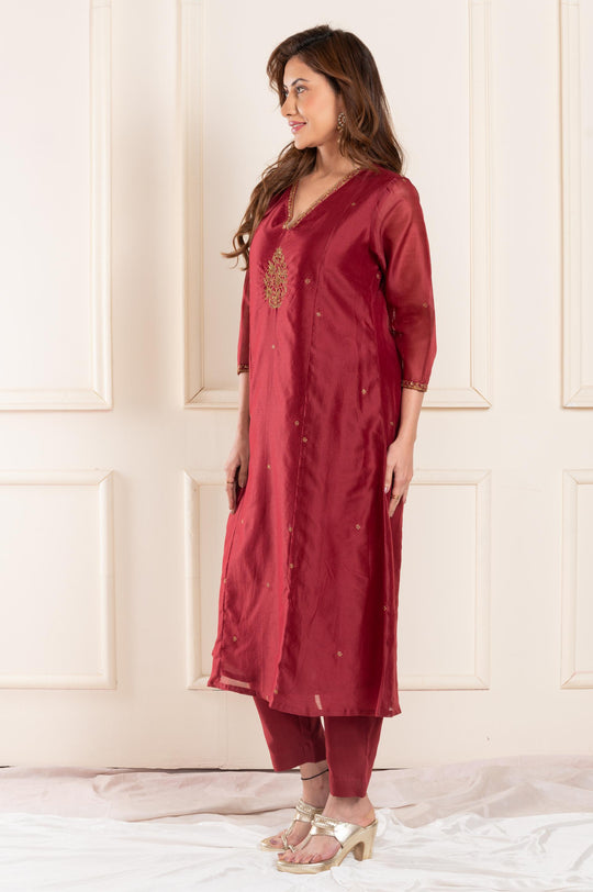 Women chanderi handembriodered vneck aline suitset maroon