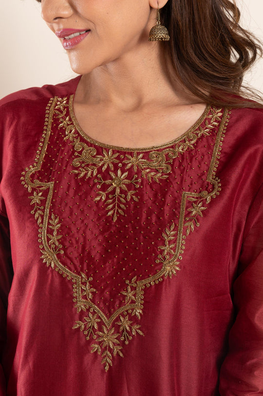 Women chanderi handembroidered roundneck a line suitset marron