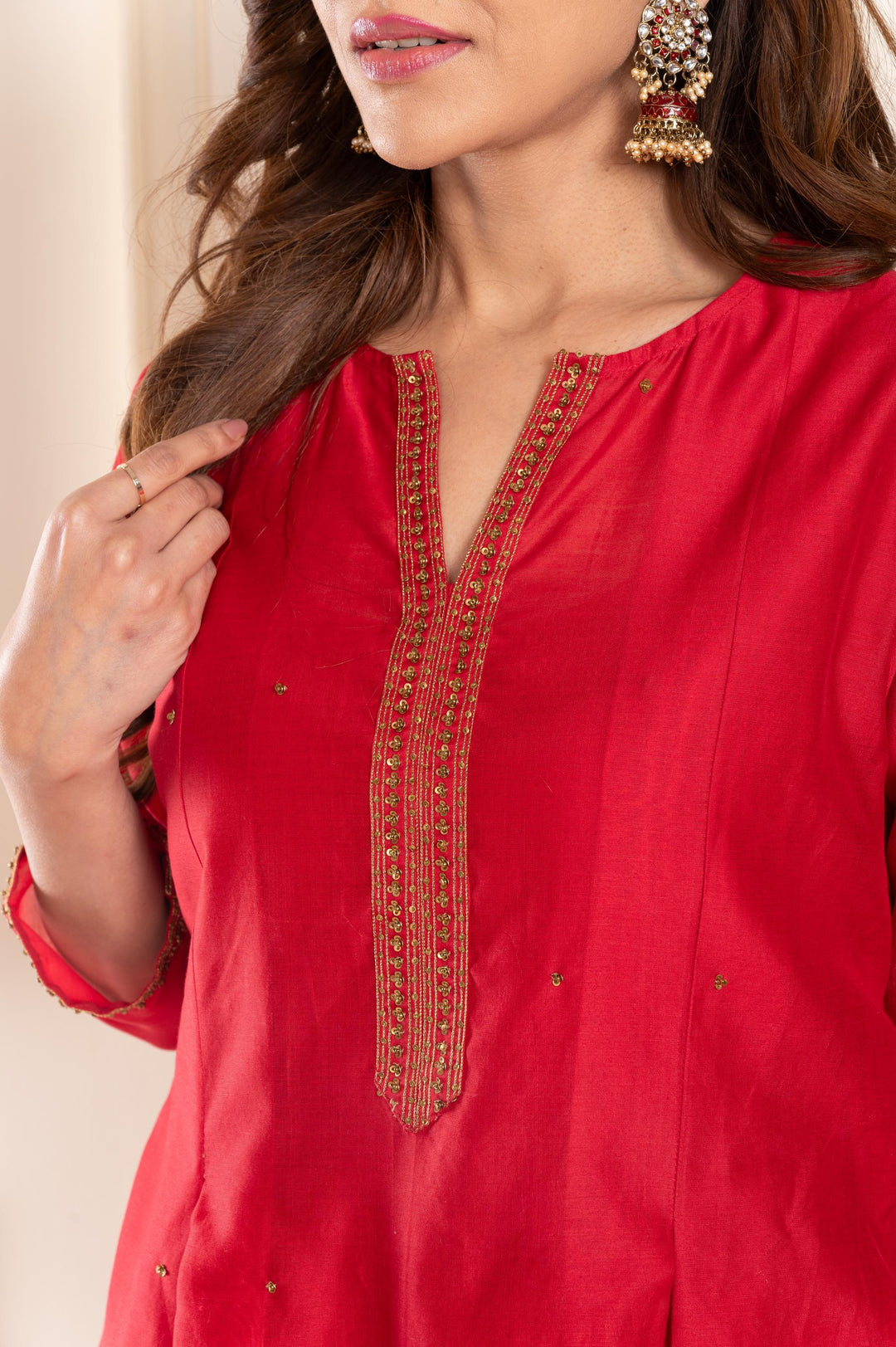 Women chanderi handembroidered roundneck a line suitset red