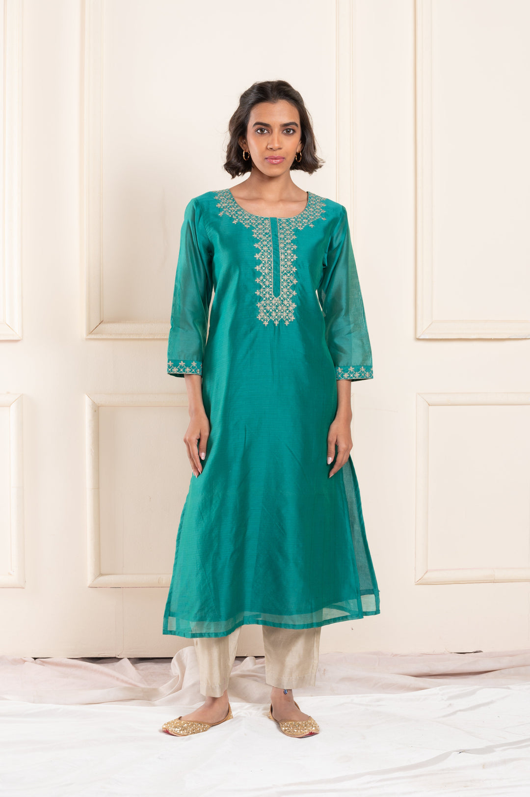 women chanderi kasuti regular fit kurti
