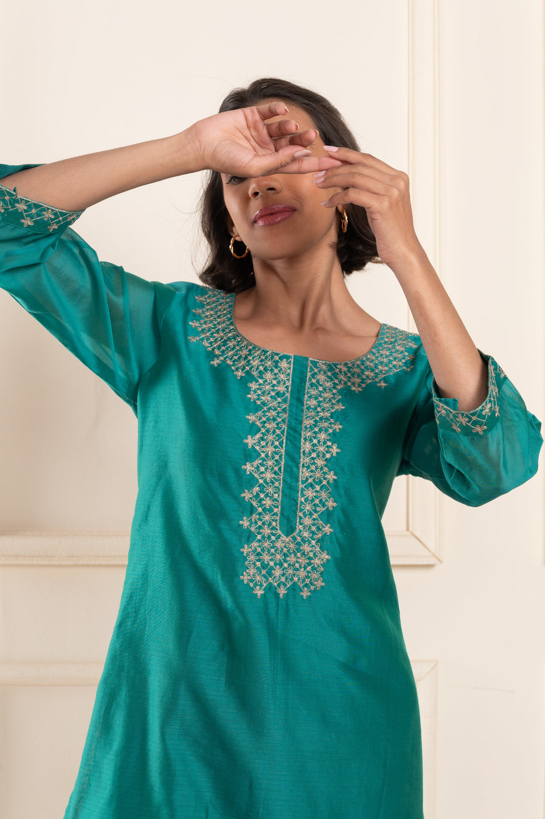 women chanderi kasuti regular fit kurti
