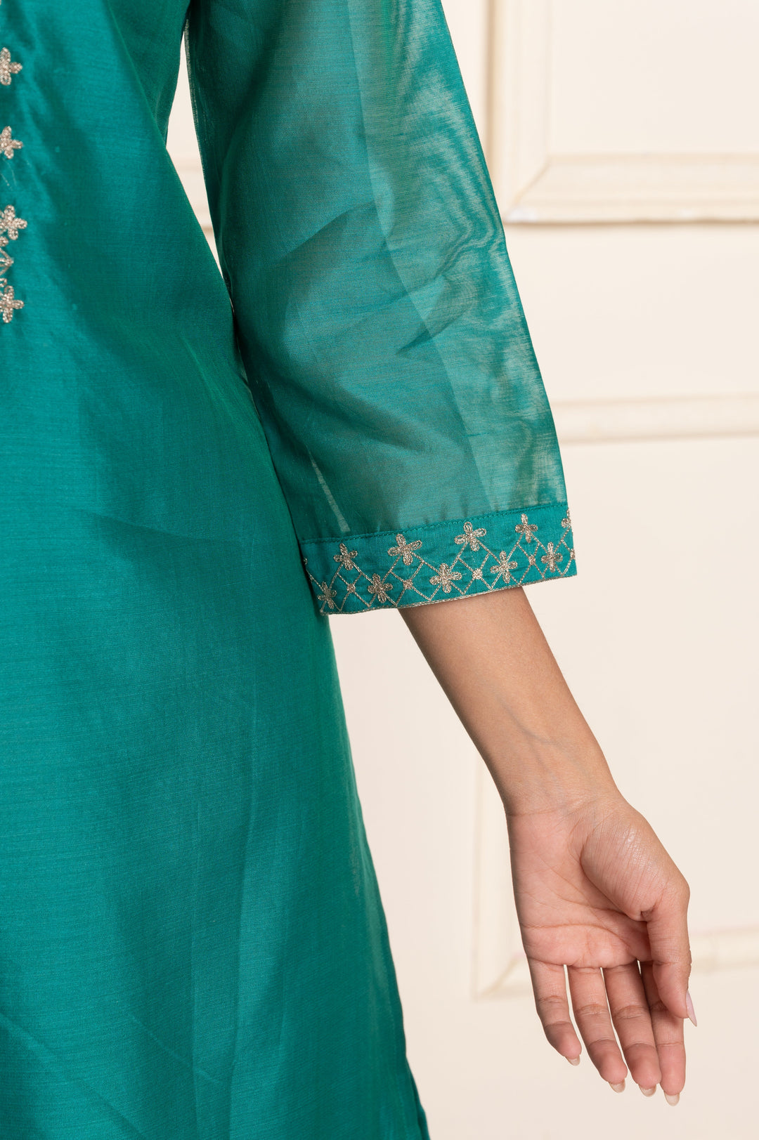 women chanderi kasuti regular fit kurti