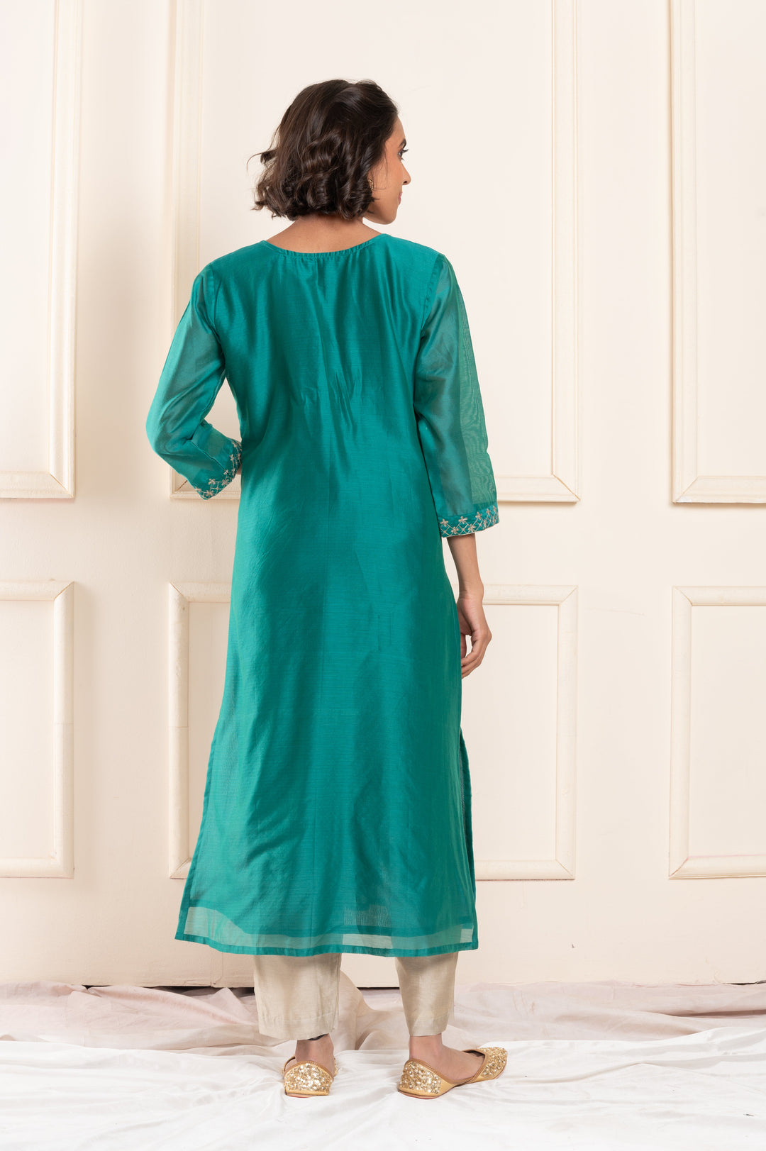 women chanderi kasuti regular fit kurti
