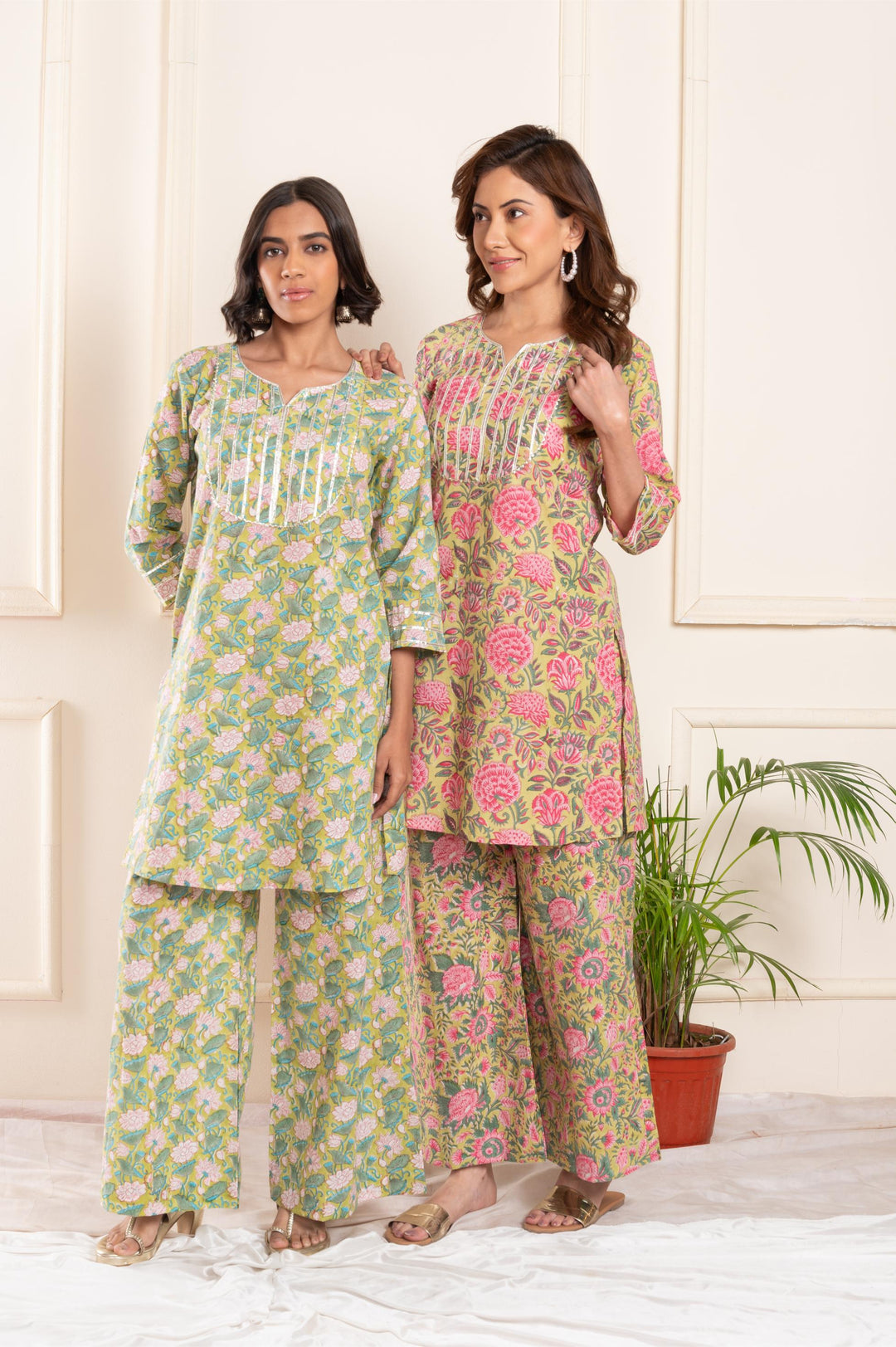 Women cotton blockprint gottapati roundneck straight fit suitset