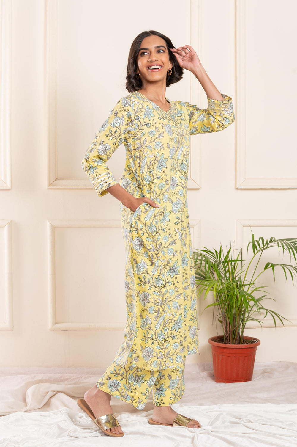 Women cotton blockprint gotta pati vneck a line suitset lemon yellow